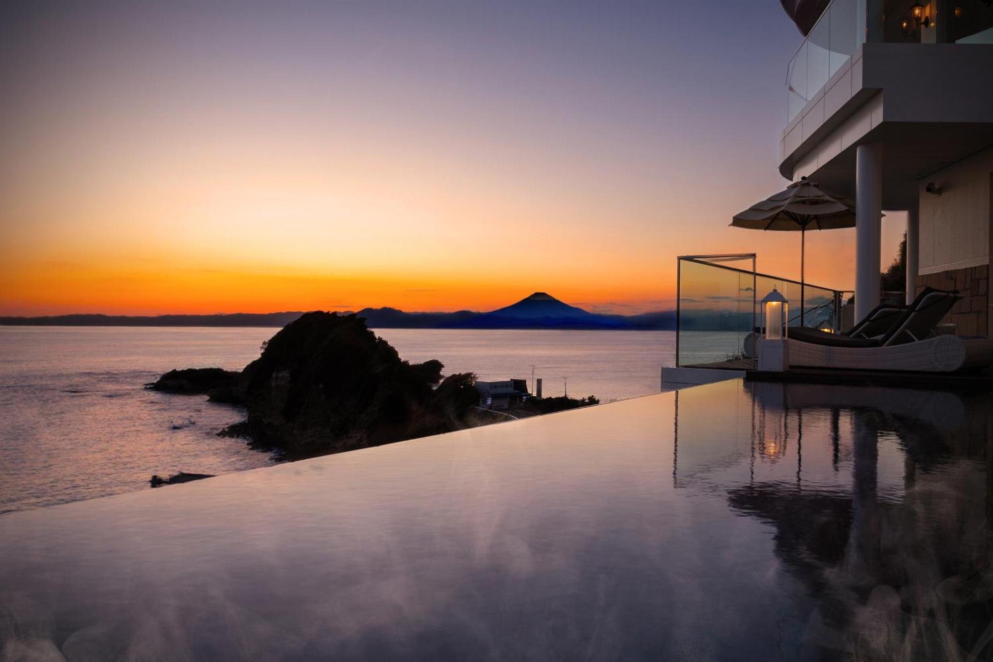 Hayama Hotel Otowa No Mori Yokosuka Buitenkant foto